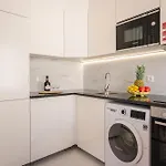 Apartment Host Wise - Trendy Spacious Flats -