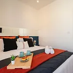 Appartamento Host Wise - Trendy Spacious Flats -