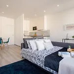 Διαμέρισμα Host Wise - Trendy Spacious Flats -