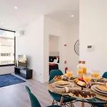 Host Wise - Trendy Spacious Flats - * Matosinhos (Porto)