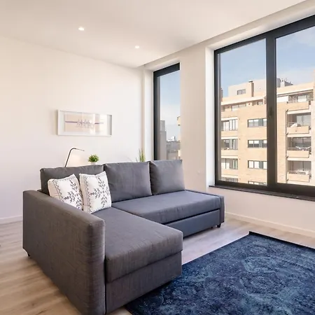 Host Wise - Trendy Spacious Flats - Apartment *