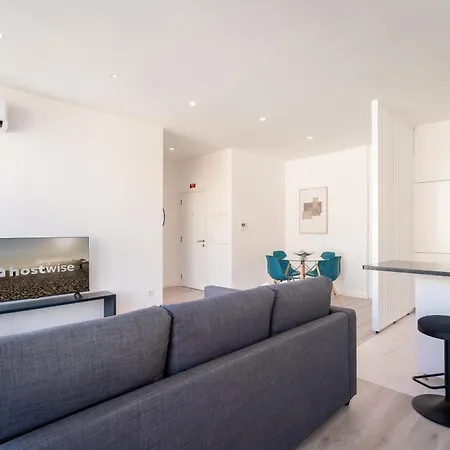 דירה Host Wise - Trendy Spacious Flats - מטוסיניוס
