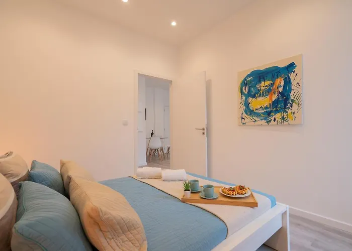 Host Wise - Trendy Spacious Flats - Apartamento *