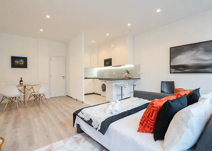 Apartamento Host Wise - Trendy Spacious Flats - *