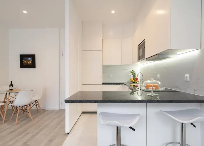 Host Wise - Trendy Spacious Flats - * Matosinhos (Porto)